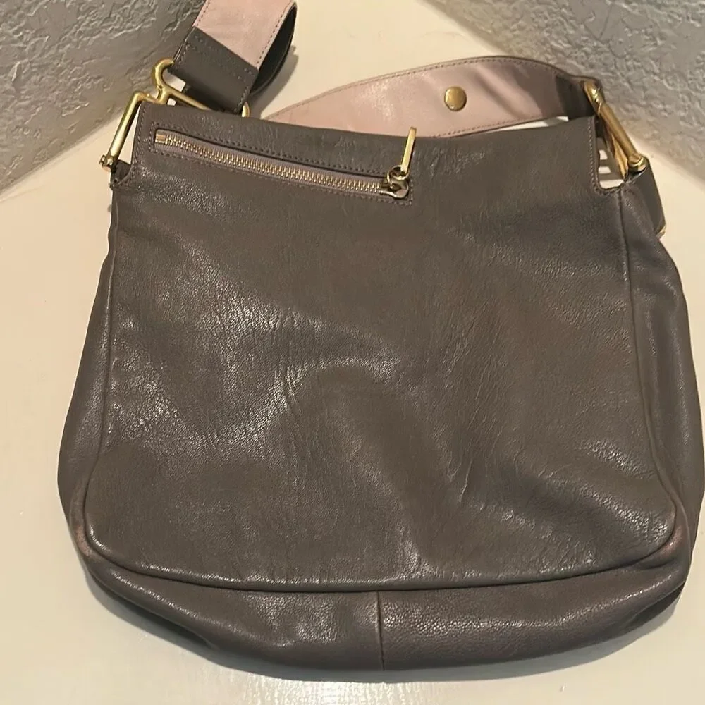 Chloe Vanessa Messenger Bag Gray Leather Minimalist Old Money Classic Purse